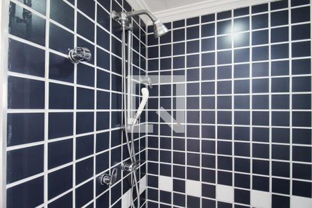 Apartamento à venda com 228m², 4 quartos e 4 vagas Apartamento à venda com 228m², 4 quartos e 4 vagasBanheiro 2