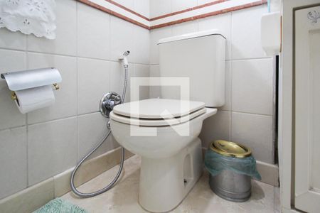 Apartamento à venda com 228m², 4 quartos e 4 vagas Apartamento à venda com 228m², 4 quartos e 4 vagasBanheiro