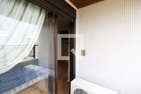 Apartamento à venda com 228m², 4 quartos e 4 vagas Apartamento à venda com 228m², 4 quartos e 4 vagasvaranda Quarto 1