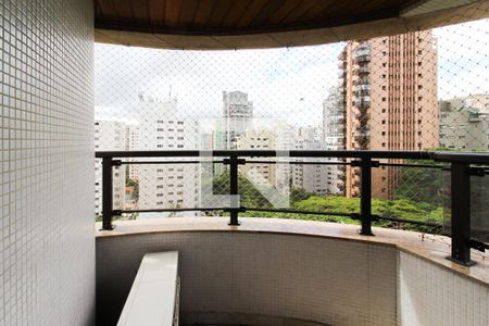 Apartamento à venda com 228m², 4 quartos e 4 vagas Apartamento à venda com 228m², 4 quartos e 4 vagasvaranda Quarto 1