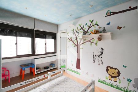 Apartamento à venda com 228m², 4 quartos e 4 vagas Apartamento à venda com 228m², 4 quartos e 4 vagasQuarto 2