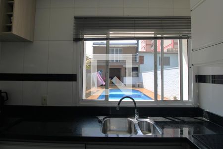 Casa à venda com 245m², 3 quartos e 4 vagasPia da cozinha