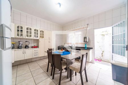 Casa à venda com 100m², 3 quartos e 4 vagasCozinha 