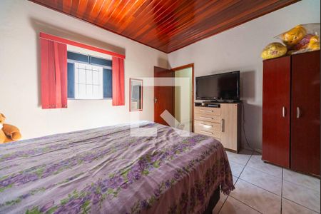 Casa à venda com 100m², 3 quartos e 4 vagasQuarto 2