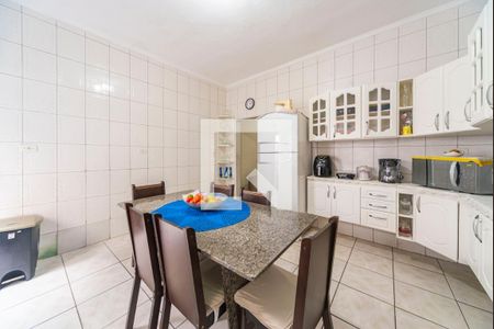 Casa à venda com 100m², 3 quartos e 4 vagasCozinha 