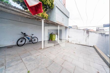 Casa à venda com 100m², 3 quartos e 4 vagasQuintal 