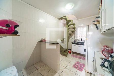 Casa à venda com 100m², 3 quartos e 4 vagasCozinha 2