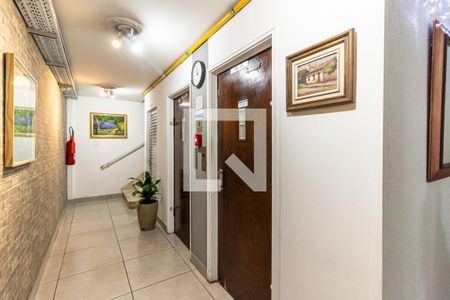 Apartamento à venda com 30m², 1 quarto e sem vaga Apartamento à venda com 30m², 1 quarto e sem vagaÁrea Comum - Hall de Entrada