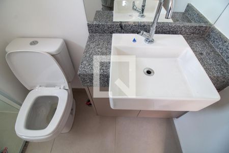 Banheiro da Suíte de apartamento para alugar com 1 quarto, 36m² em Campo Belo, São Paulo
