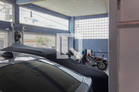 Casa à venda com 380m², 4 quartos e 3 vagas Casa à venda com 380m², 4 quartos e 3 vagasGaragem