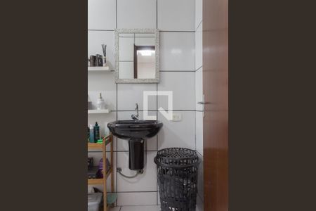 Casa à venda com 380m², 4 quartos e 3 vagas Casa à venda com 380m², 4 quartos e 3 vagasBanheiro da Suíte 2
