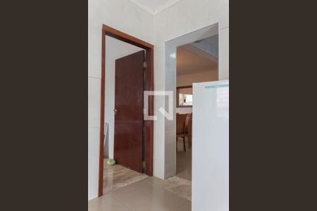 Casa à venda com 380m², 4 quartos e 3 vagas Casa à venda com 380m², 4 quartos e 3 vagasÁrea de Serviço