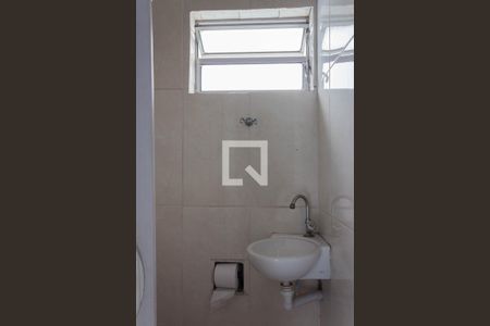 Casa à venda com 380m², 4 quartos e 3 vagas Casa à venda com 380m², 4 quartos e 3 vagasBanheiro de serviço