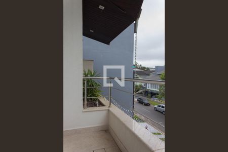 Casa de condomínio à venda com 480m², 5 quartos e 6 vagas Casa de condomínio à venda com 480m², 5 quartos e 6 vagasVaranda da Suíte 1
