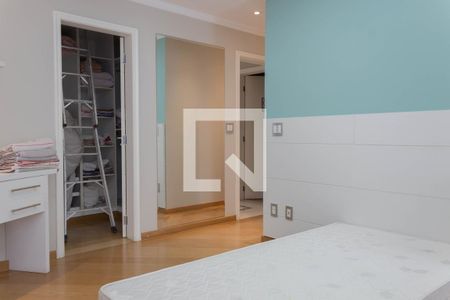 Casa de condomínio à venda com 480m², 5 quartos e 6 vagas Casa de condomínio à venda com 480m², 5 quartos e 6 vagasSuíte 2