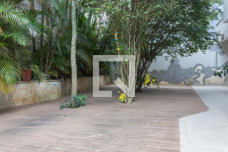 Casa de condomínio à venda com 480m², 5 quartos e 6 vagas Casa de condomínio à venda com 480m², 5 quartos e 6 vagasÁrea comum