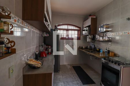 Casa à venda com 250m², 2 quartos e 2 vagasCozinha