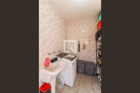 Casa à venda com 250m², 2 quartos e 2 vagasÁrea de Serviço