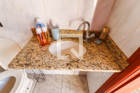 Casa à venda com 250m², 2 quartos e 2 vagasBanheiro