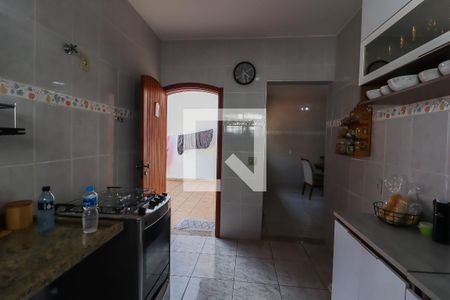 Casa à venda com 250m², 2 quartos e 2 vagasCozinha