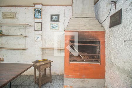 Casa à venda com 150m², 3 quartos e 1 vaga Casa à venda com 150m², 3 quartos e 1 vagaÁrea de Serviço - Churrasqueira