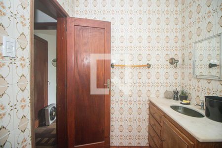 Casa à venda com 150m², 3 quartos e 1 vaga Casa à venda com 150m², 3 quartos e 1 vagaBanheiro 2