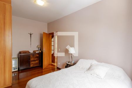 Casa à venda com 325m², 3 quartos e 4 vagasSuíte 2