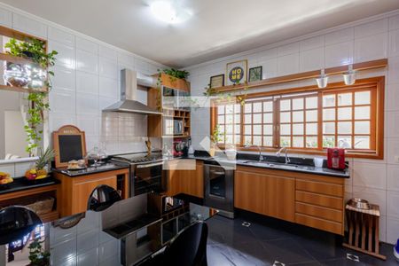 Casa à venda com 325m², 3 quartos e 4 vagasCozinha