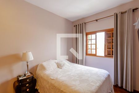 Casa à venda com 325m², 3 quartos e 4 vagasSuíte 2