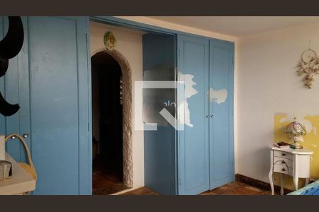 Casa à venda com 306m², 5 quartos e 6 vagas