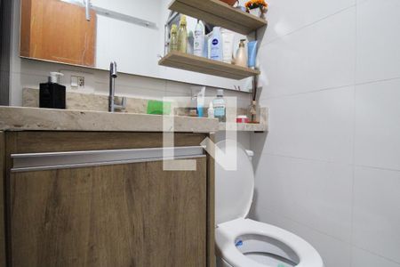 Casa à venda com 240m², 3 quartos e 4 vagasBanheiro da Suíte 1