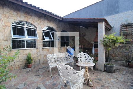 Casa à venda com 240m², 3 quartos e 4 vagasárea de lazer