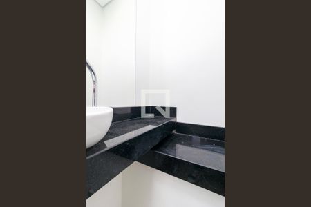 Lavabo de casa de condomínio para alugar com 2 quartos, 163m² em Brooklin Novo, São Paulo