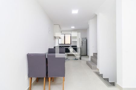 Sala de casa de condomínio para alugar com 2 quartos, 163m² em Brooklin Novo, São Paulo