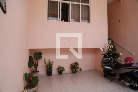 Casa à venda com 100m², 2 quartos e 1 vagaGaragem