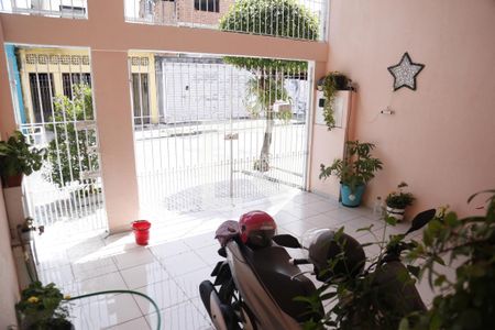 Casa à venda com 100m², 2 quartos e 1 vagaGaragem