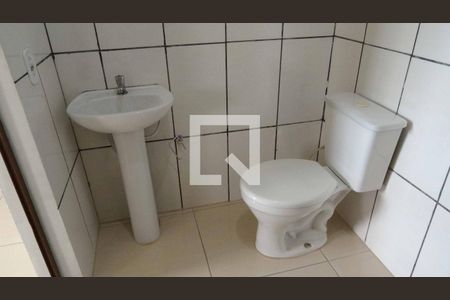 Banheiro de casa para alugar com 1 quarto, 50m² em Santa Maria, Osasco