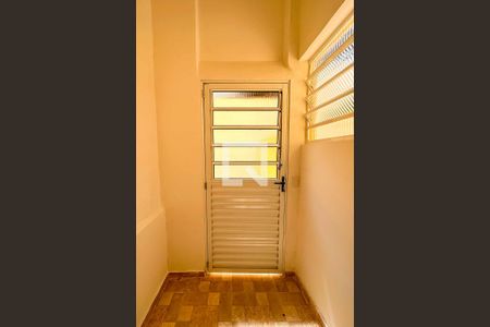 Casa à venda com 154m², 4 quartos e sem vagaArea de serviçoArea de serviço