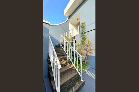 Casa à venda com 278m², 3 quartos e 6 vagasEntrada