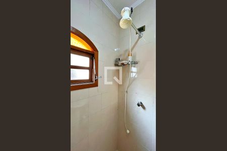 Casa à venda com 278m², 3 quartos e 6 vagasBanheiro de serviço