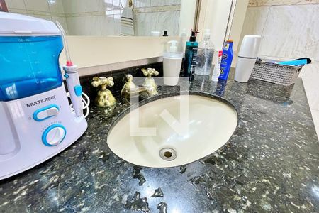 Casa à venda com 278m², 3 quartos e 6 vagasBanheiro da Suíte