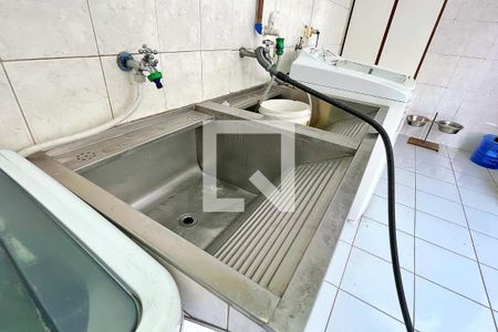 Casa à venda com 278m², 3 quartos e 6 vagasÁrea de Serviço