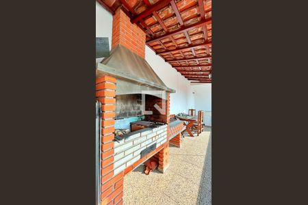 Casa à venda com 278m², 3 quartos e 6 vagasChurrasqueira