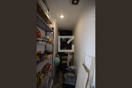 Apartamento à venda com 110m², 2 quartos e 2 vagasDispensa