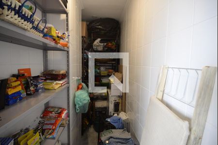 Apartamento à venda com 110m², 2 quartos e 2 vagasDispensa