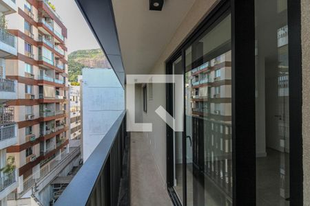 Apartamento à venda com 337m², 4 quartos e 2 vagas Apartamento à venda com 337m², 4 quartos e 2 vagasSuíte 2 - Sacada