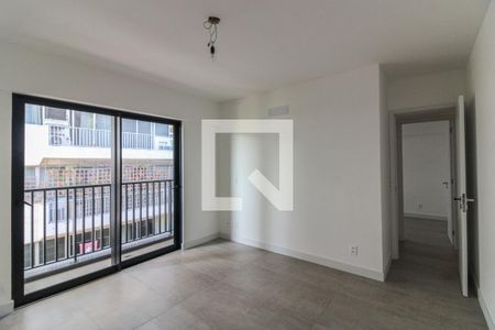 Apartamento à venda com 337m², 4 quartos e 2 vagas Apartamento à venda com 337m², 4 quartos e 2 vagasSuíte 2