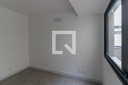 Apartamento à venda com 337m², 4 quartos e 2 vagas Apartamento à venda com 337m², 4 quartos e 2 vagasSuíte 4