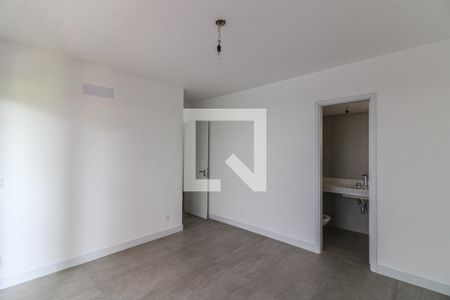 Apartamento à venda com 337m², 4 quartos e 2 vagas Apartamento à venda com 337m², 4 quartos e 2 vagasSuíte 2