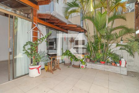 Casa à venda com 80m², 2 quartos e 2 vagas Casa à venda com 80m², 2 quartos e 2 vagasQuintal